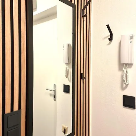 Bamo - Modern Living Lakeside Apartment