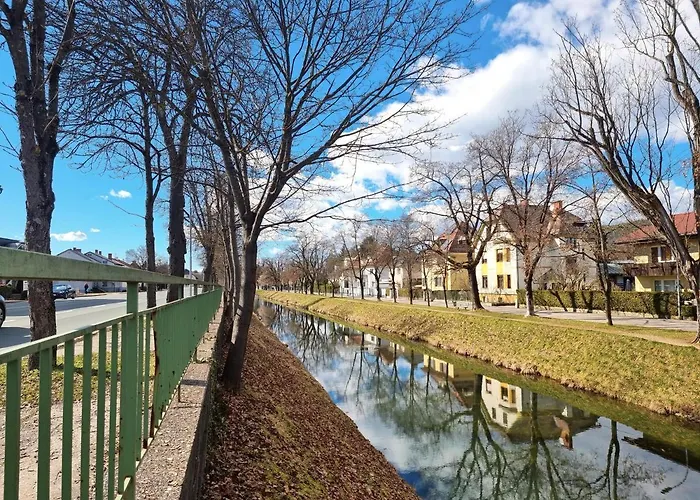 Bamo - Modern Living Lakeside 公寓